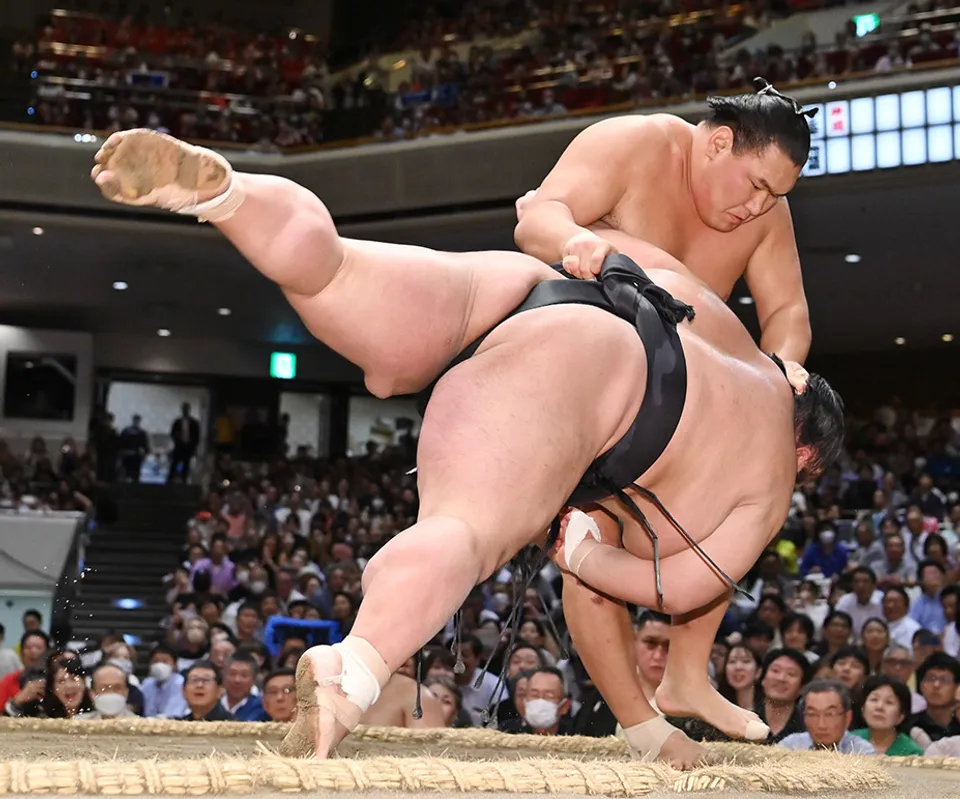 大相撲の熱戦を振り返る！今日の結果と注目対決をチェック 大相撲 今日 の 結果 動画