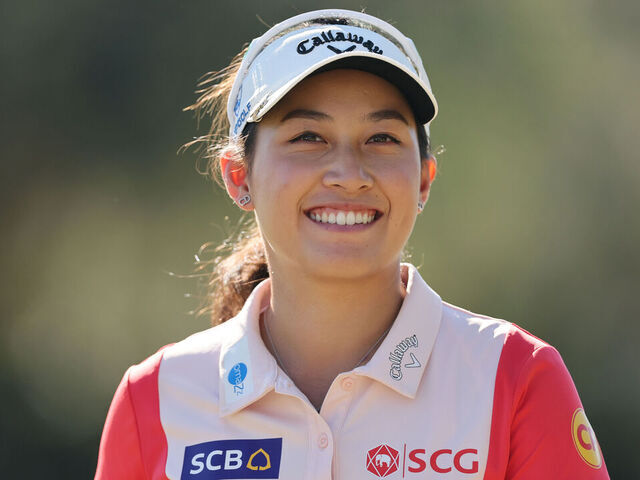 ティティクル、LPGAファイナルで記録的な400万ドルの賞金を獲得し、歴史的な勝利を収める