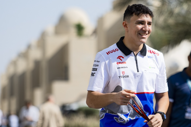 F1デビューのアイザック・ハジャル、カート時代のナンバー『6』を選択