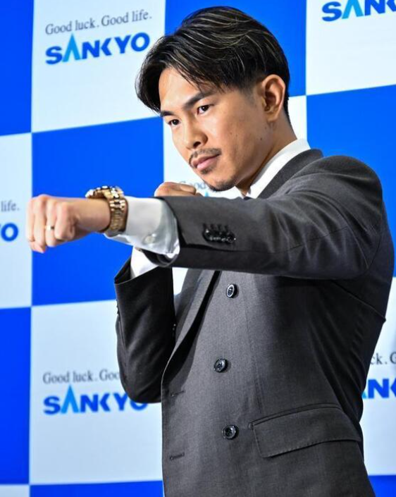 井岡一翔がクリスマスに異例のインスタライブで大晦日決戦前の意気込みを語る