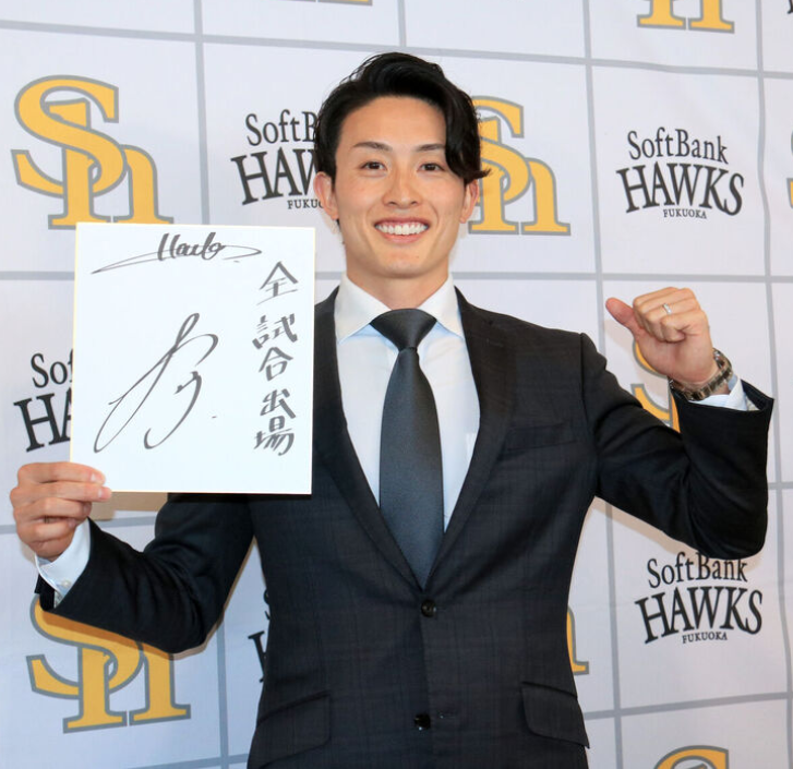 周東佑京、来季も「内野手」登録維持へ　年俸1億円突破で大台到達
