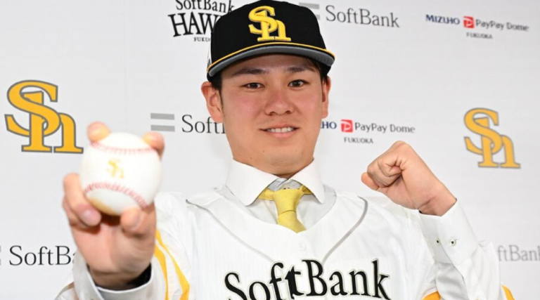 伊藤優輔、ソフトバンク入団会見でパ・リーグの打者に挑戦状「真っ向勝負」