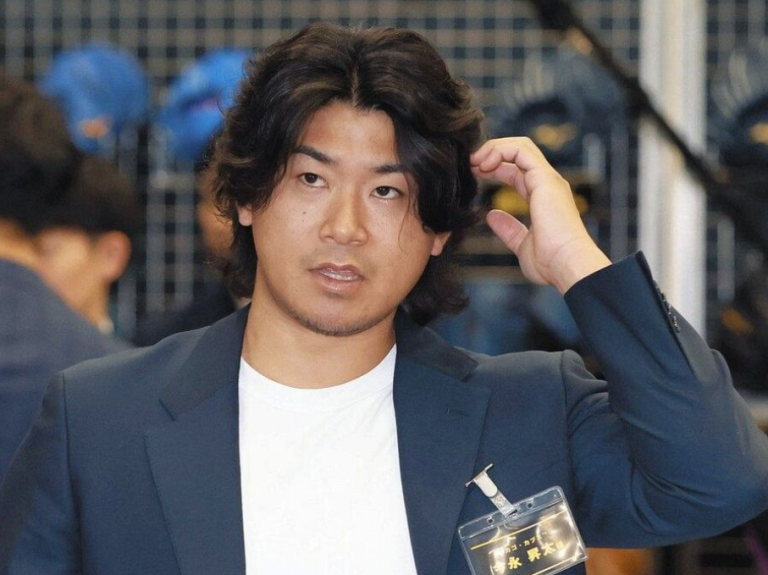 【阪神】藤川球児監督が異例の「正座対談」　佐藤輝明＆村上頌樹と朝からじっくり意見交換