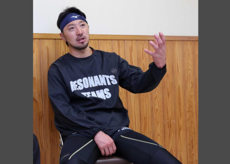 菊池涼介、若手の姿勢に「寂しさ」感じる　安仁屋氏と春季キャンプ対談で思いを語る
