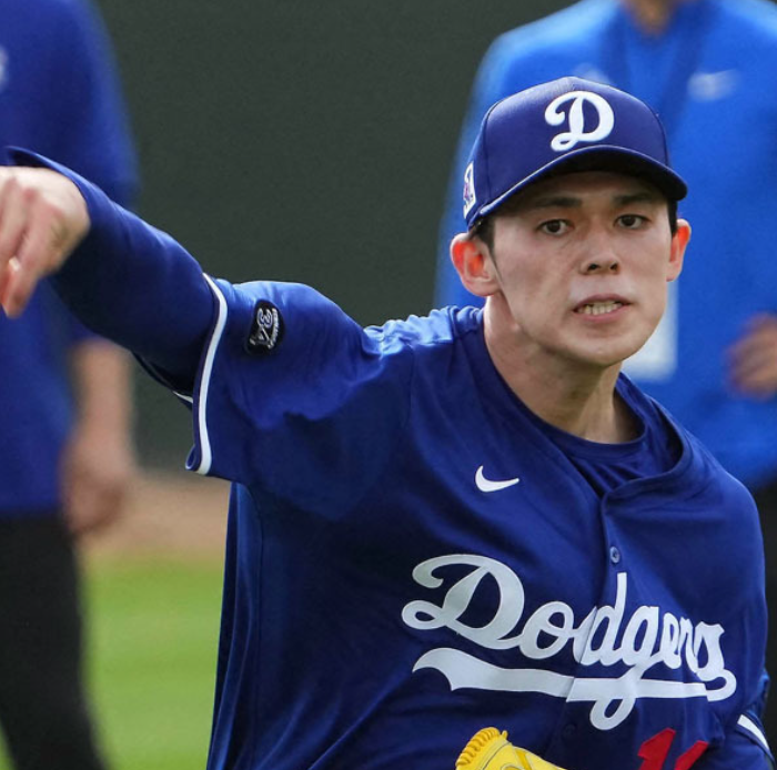 佐々木朗希、メジャー初キャンプで居残り練習　カルチャーショックと豪華メンバーの重圧が影響