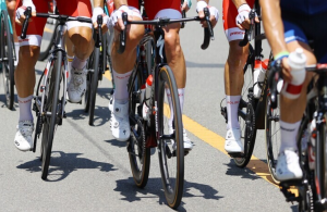 自転車レース前の不適切発言でJBCF理事長が謝罪「雑魚ども、道あけろ！」が物議