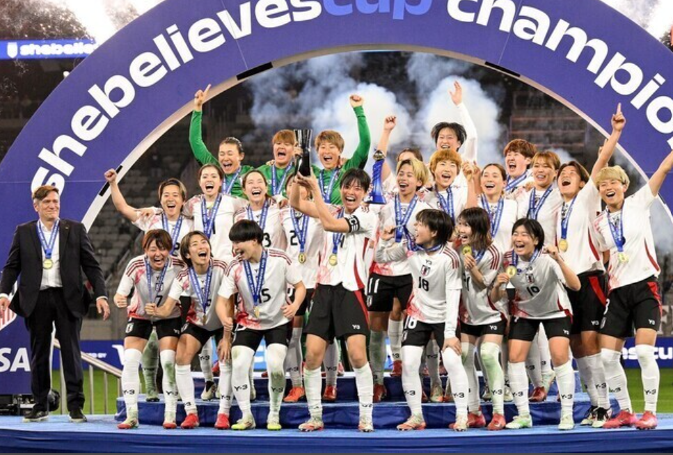 なでしこジャパン、13年ぶりの快挙!FIFAランク1位アメリカを撃破し「SheBelieves Cup」初優勝 なでしこジャパン、13年ぶりの快挙!FIFAランク1位アメリカを撃破し「SheBelieves Cup」初優勝