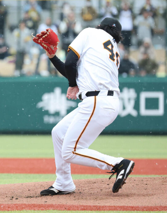 又木鉄平が顔面直撃のアクシデントで緊急搬送　巨人対阪神2軍戦で痛ましい場面