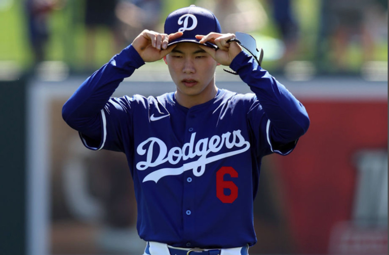 “韓国の至宝”キム・ヘソン、メジャー初キャンプで苦戦　ドジャース首脳陣の困惑と母国の冷めた視線 