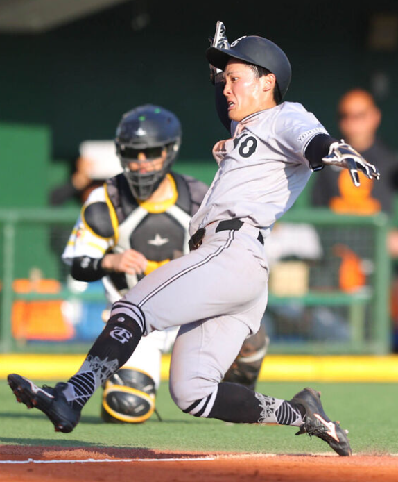巨人のドラフト2位・浦田俊輔が左足首捻挫で故障者リスト入り　初盗塁の直後にアクシデント 