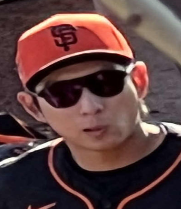 李政厚が背中の張りでMRI検査へ　ジャイアンツのメルビン監督「長引いているのが心配」
