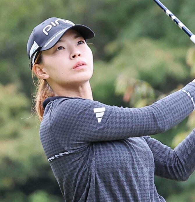 渋野日向子が岩井明愛、佐久間朱莉と同組で注目対決　Vポイント×SMBCレディス開幕